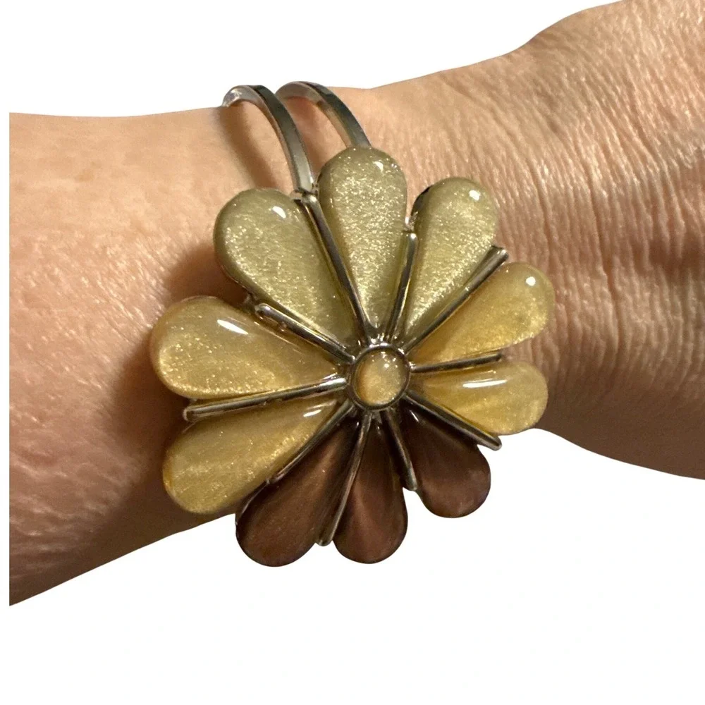 New York & Company Flower Cuff Bracelet Silver Tone Gold Brown Resin Floral NWT